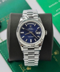 Rolex day-date 228236 dial blue weight 178gram 40mm