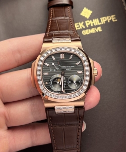 Patek Philippe nautilus 5724r gray dial 40mm