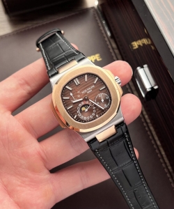 Patek Philippe 5712r demi rose gold 40mm