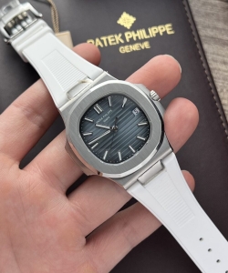 Patek Philippe nautilus 5711 white rubber strap 40mm