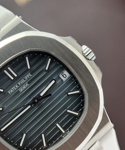 Patek Philippe nautilus 5711 white rubber strap 40mm