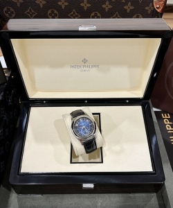 Patek Philippe complications 5205g blue dial 40mm