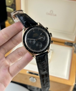 omega speedmaster moonwatch black dial 44mm