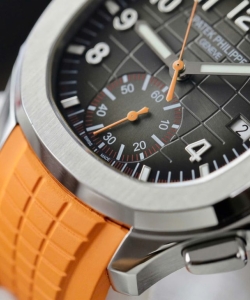 Patek Philippe aquanaut 5968a orange rubber strap 42.2mm