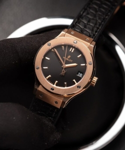 hublot classic fusion king gold leather strap 33mm