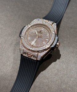 hublot 1:1 watch one click gold wrapped with full moissanite 39mm