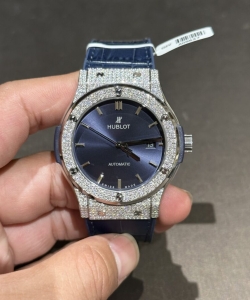 hublot with full diamond moissanite blue 42mm