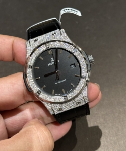 hublot with full diamond moissanite black 42mm