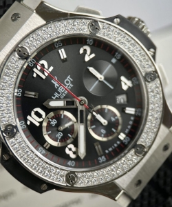 hublot big bang chronograph with diamond bezel 44mm