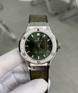 hublot green with diamond bezel 38mm