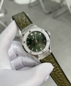 hublot green with diamond bezel 38mm