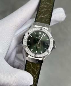 hublot green with diamond bezel 38mm