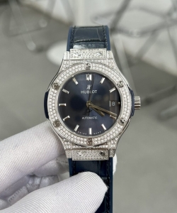 hublot with full diamond case blue 38mm