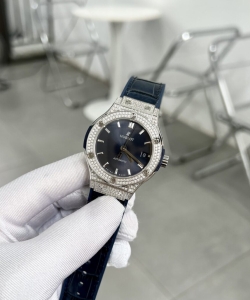 hublot with full diamond case blue 38mm