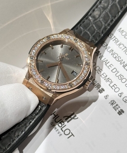 hublot women’s with moissanite diamond 33mm