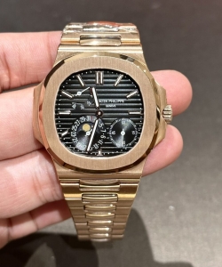 Patek Philippe nautilus 5712 black dial 40mm