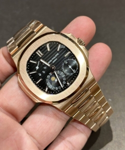 Patek Philippe nautilus 5712 black dial 40mm