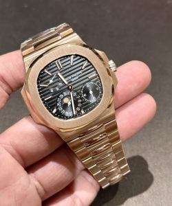 Patek Philippe nautilus 5712 black dial 40mm