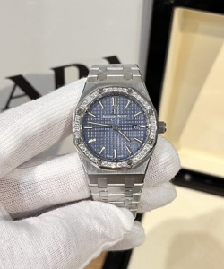 audemars piguet royal oak with diamond 33mm