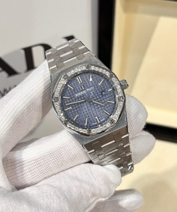 audemars piguet royal oak with diamond 33mm