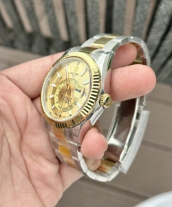 Rolex sky-dweller demi gold 41mm