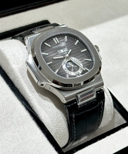 Patek Philippe nautilus 5726g gray dial 40.5mm