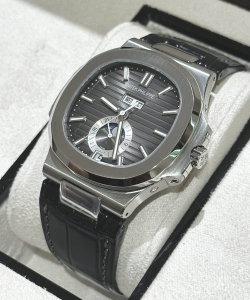 Patek Philippe nautilus 5726g gray dial 40.5mm