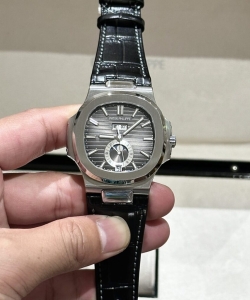 Patek Philippe nautilus 5726g gray dial 40.5mm