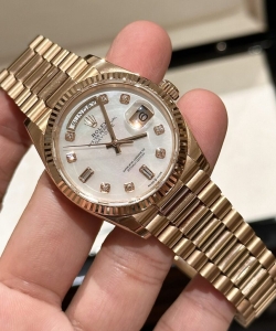 Rolex day-date mother of pearl rose gold 36mm