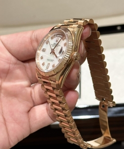 Rolex day-date mother of pearl rose gold 36mm