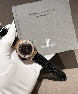 hublot classic fusion moissanite diamond 33mm