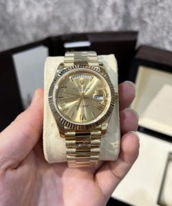 Rolex day-date 228238 yellow champagne dial refined 166 gr gm v2 40mm