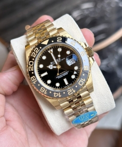 Rolex gmt-master ii 126718grnr 40mm