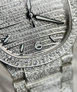 Patek Philippe nautilus 7118 full diamond 35.2mm