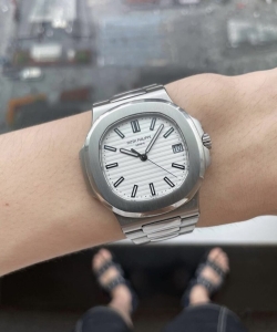 Patek Philippe nautilus 5711 white dial 40mm