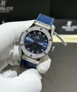 hublot classic fusion blue with moissanite diamond 33mm