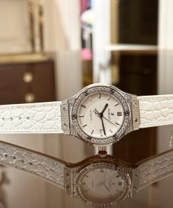 hublot classic fusion 1:1 watch white diamond hbf 38mm