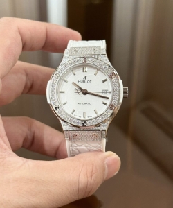 hublot classic fusion 1:1 watch white diamond hbf 38mm