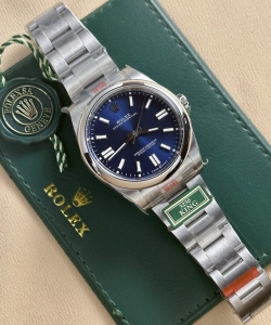 Rolex oyster perpetual 124300 blue dial 41mm