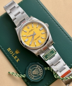 Rolex oyster perpetual 124300 yellow dial king 41mm