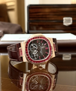 Patek Philippe nautilus 5724 gold wrapped with ruby bezel 40mm