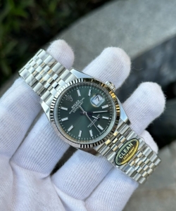 Rolex datejust 126334 green dial jubilee strap 36mm