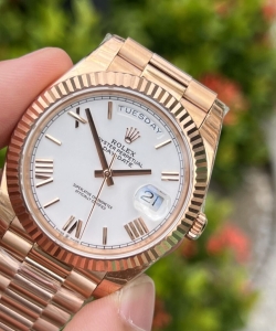 Rolex day-date rose gold white dial 40mm