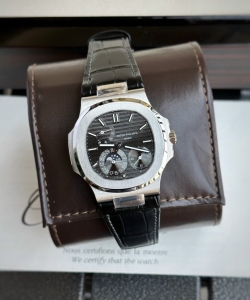 Patek Philippe 5712 grey dial 40mm