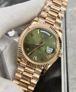 Rolex day-date 228235 green dial 40mm