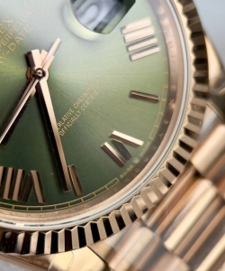 Rolex day-date 228235 green dial 40mm