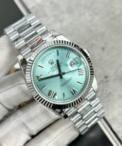 Rolex day-date 228236 ice blue dial 40mm