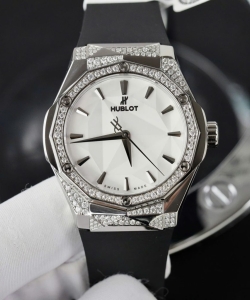 hublot orlinski white dial custom moissanite diamonds hong kong 40mm