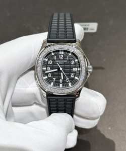 Patek Philippe aquanaut 5067a moissanite diamond black 35.6mm