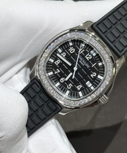 Patek Philippe aquanaut 5067a moissanite diamond black 35.6mm